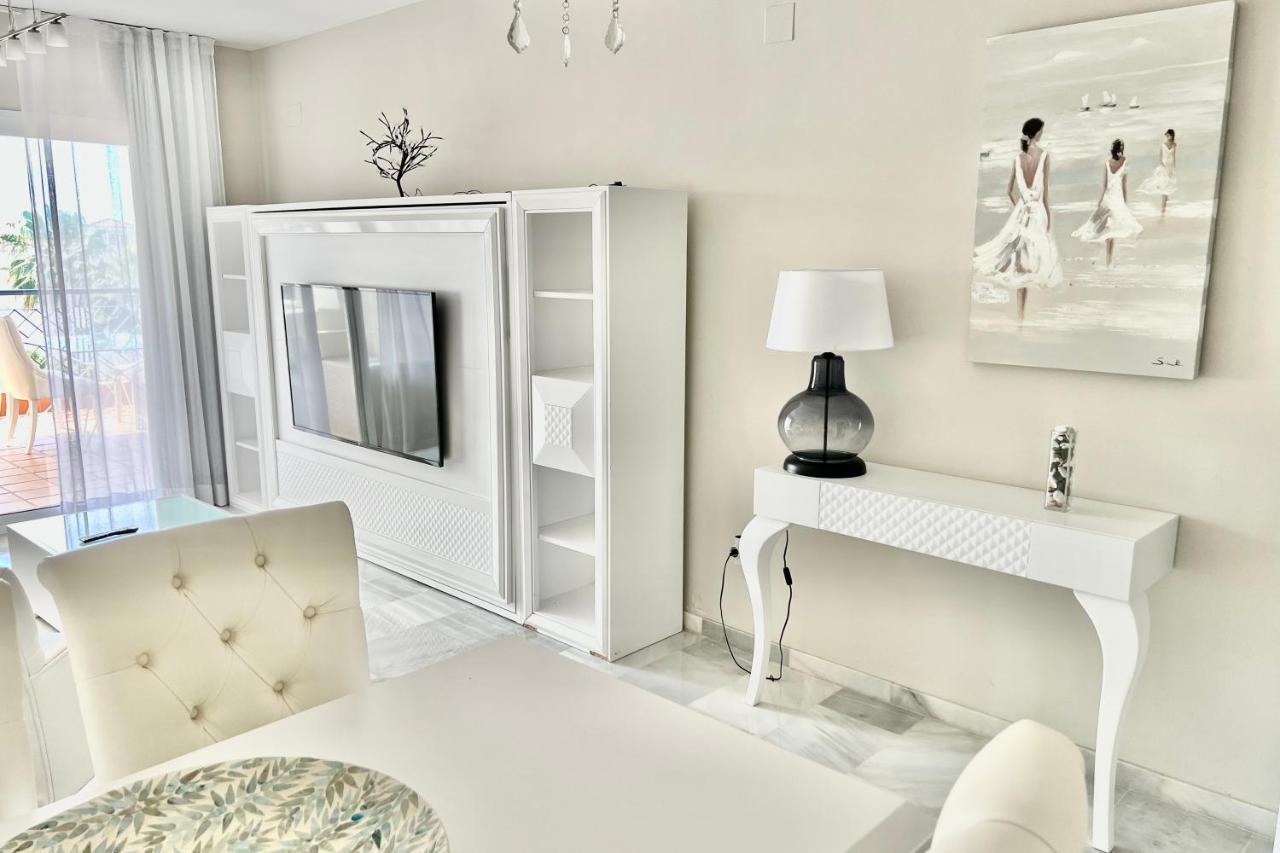 Mi Capricho Beachfront- 9F Apartment With Sea Views - Costa Del Sol Sitio de Calahonda Exterior photo